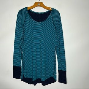 🤩 Lululemon Open Your Heart Long Sleeve Top Reversible Stripe Teal Aqua Sh…